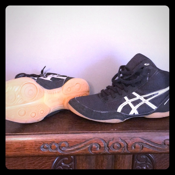 youth wrestling shoes size 3